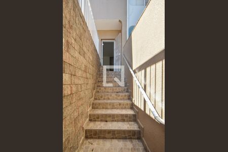 Entrada de casa para alugar com 4 quartos, 159m² em Jardim Aeroporto, São Paulo