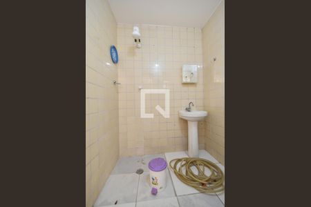 Casa à venda com 159m², 4 quartos e 2 vagasBanheiro de Serviços 