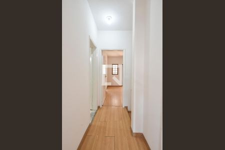 Corredor  de casa para alugar com 4 quartos, 159m² em Jardim Aeroporto, São Paulo