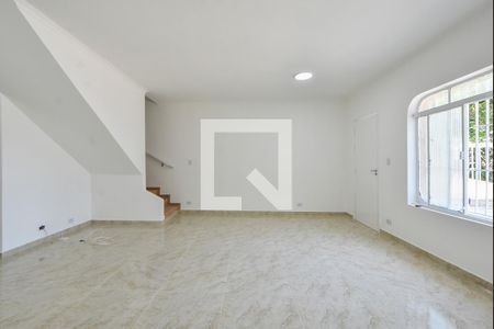 Sala  de casa para alugar com 4 quartos, 159m² em Jardim Aeroporto, São Paulo