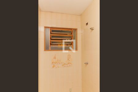 Casa à venda com 200m², 4 quartos e 2 vagas Casa à venda com 200m², 4 quartos e 2 vagasBanheiro 1