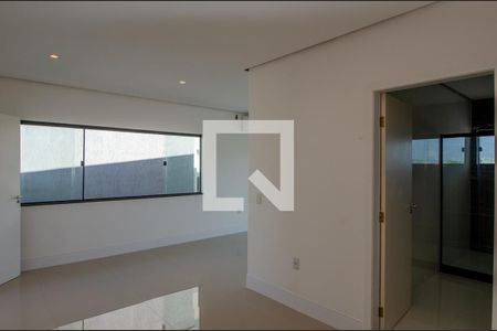 Casa de condomínio à venda com 300m², 3 quartos e 2 vagas