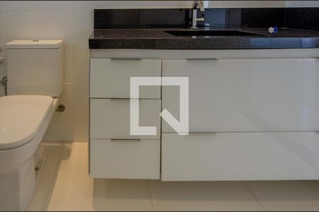 Casa de condomínio à venda com 300m², 3 quartos e 2 vagas