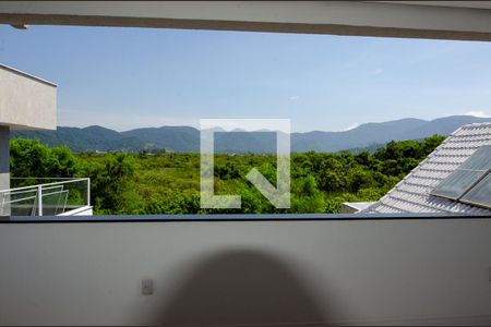 Casa de condomínio à venda com 300m², 3 quartos e 2 vagas