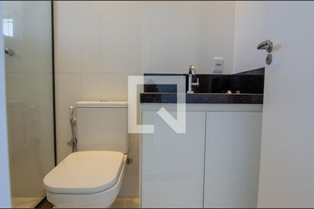 Casa de condomínio à venda com 300m², 3 quartos e 2 vagas