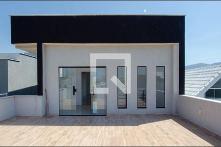 Casa de condomínio à venda com 300m², 3 quartos e 2 vagas