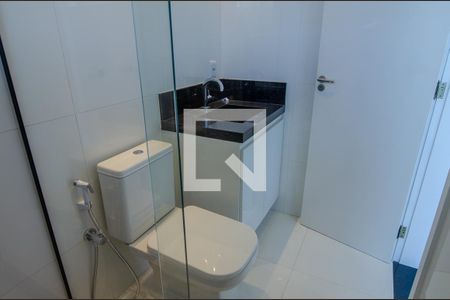Casa de condomínio à venda com 300m², 3 quartos e 2 vagas