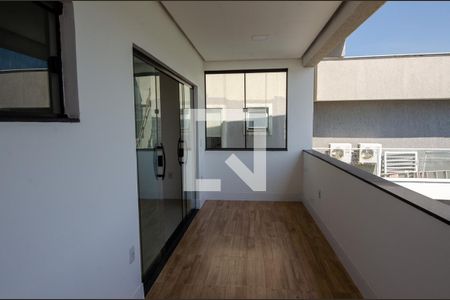 Casa de condomínio à venda com 300m², 3 quartos e 2 vagas