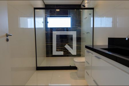 Casa de condomínio à venda com 300m², 3 quartos e 2 vagas