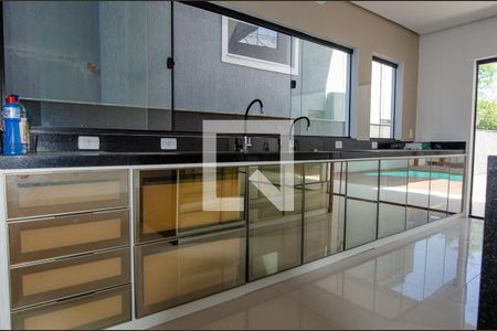 Casa de condomínio à venda com 300m², 3 quartos e 2 vagas Casa de condomínio à venda com 300m², 3 quartos e 2 vagasCozinha