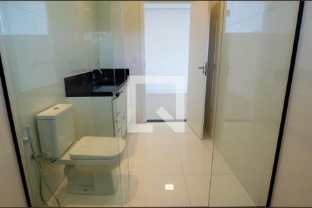 Casa de condomínio à venda com 300m², 3 quartos e 2 vagas