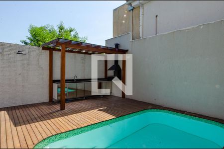 Casa de condomínio à venda com 300m², 3 quartos e 2 vagas Casa de condomínio à venda com 300m², 3 quartos e 2 vagasÁrea externa