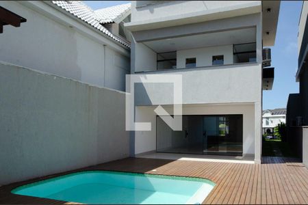 Casa de condomínio à venda com 300m², 3 quartos e 2 vagas Casa de condomínio à venda com 300m², 3 quartos e 2 vagasÁrea externa