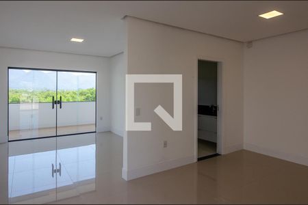 Casa de condomínio à venda com 300m², 3 quartos e 2 vagas