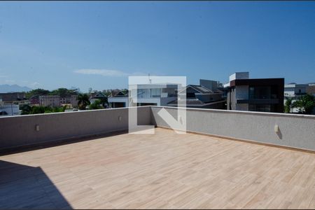Casa de condomínio à venda com 300m², 3 quartos e 2 vagas