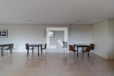 Apartamento para alugar com 98m², 3 quartos e 1 vaga Apartamento para alugar com 98m², 3 quartos e 1 vagaÁrea comum - Salão de festas