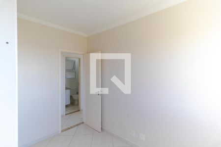 Apartamento para alugar com 98m², 3 quartos e 1 vaga Apartamento para alugar com 98m², 3 quartos e 1 vagaQuarto 02