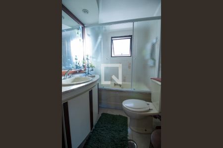 Apartamento à venda com 126m², 3 quartos e 2 vagas Apartamento à venda com 126m², 3 quartos e 2 vagasBanheiro do Quarto 1