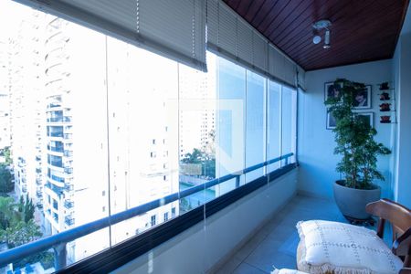 Apartamento à venda com 126m², 3 quartos e 2 vagas Apartamento à venda com 126m², 3 quartos e 2 vagasVaranda do Quarto 1