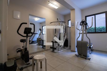 Apartamento à venda com 126m², 3 quartos e 2 vagas Apartamento à venda com 126m², 3 quartos e 2 vagasÁrea comum - Academia