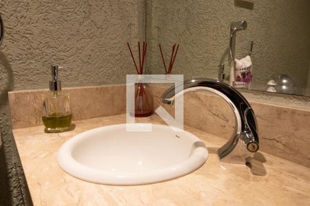 Apartamento à venda com 126m², 3 quartos e 2 vagas Apartamento à venda com 126m², 3 quartos e 2 vagasLavabo