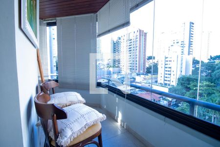 Apartamento à venda com 126m², 3 quartos e 2 vagas Apartamento à venda com 126m², 3 quartos e 2 vagasVaranda do Quarto 1