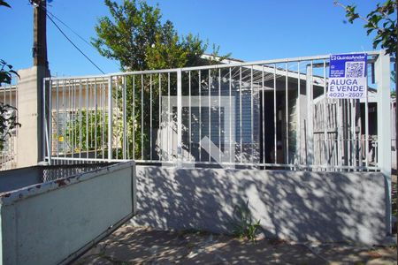 Casa à venda com 110m², 4 quartos e 2 vagasPlaquinha