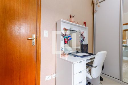 Casa à venda com 100m², 3 quartos e 2 vagasSuíte 2