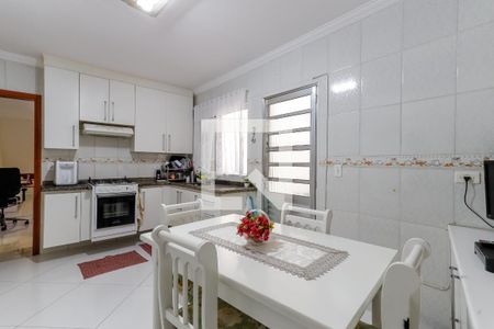 Casa à venda com 100m², 3 quartos e 2 vagasCozinha