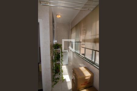 Apartamento à venda com 272m², 3 quartos e 1 vagaÁrea de Serviço