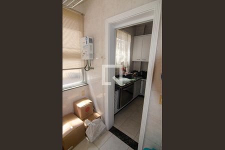 Apartamento à venda com 272m², 3 quartos e 1 vagaÁrea de Serviço