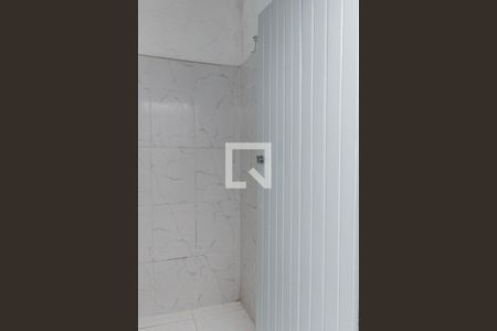 Banheiro de casa para alugar com 1 quarto, 40m² em Freguesia do Ó, São Paulo