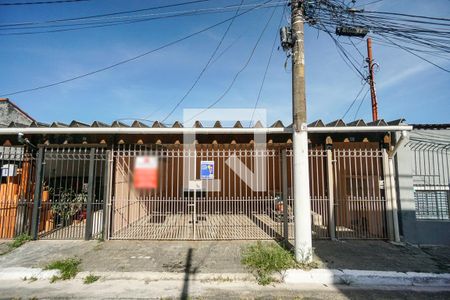 Casa de condomínio para alugar com 80m², 2 quartos e 1 vaga Casa de condomínio para alugar com 80m², 2 quartos e 1 vagaFachada