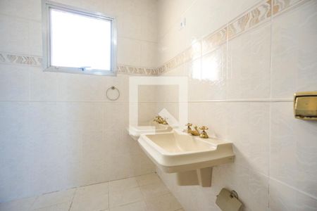 Casa de condomínio para alugar com 80m², 2 quartos e 1 vaga Casa de condomínio para alugar com 80m², 2 quartos e 1 vagaBanheiro da suíte