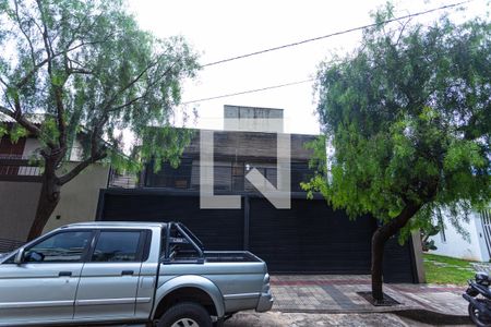 Casa para alugar com 332m², 3 quartos e 3 vagas