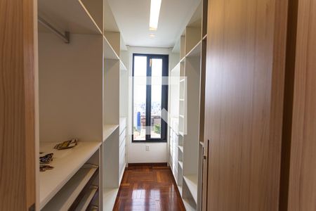 Casa para alugar com 332m², 3 quartos e 3 vagas
