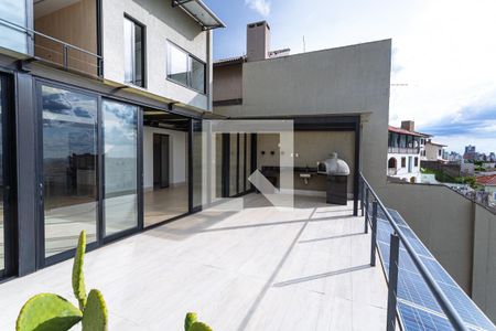 Casa para alugar com 332m², 3 quartos e 3 vagas