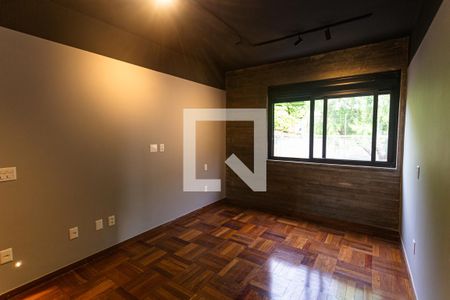 Casa para alugar com 332m², 3 quartos e 3 vagas