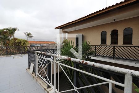 Casa à venda com 400m², 4 quartos e 6 vagas Casa à venda com 400m², 4 quartos e 6 vagasTerraço da Suíte 1