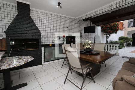 Casa à venda com 400m², 4 quartos e 6 vagas Casa à venda com 400m², 4 quartos e 6 vagasÁrea de Churrasco