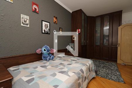 Casa à venda com 400m², 4 quartos e 6 vagas Casa à venda com 400m², 4 quartos e 6 vagasQuarto 4