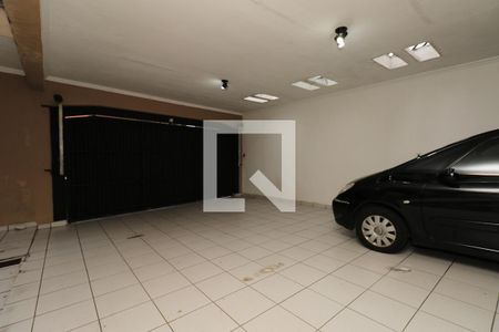 Casa à venda com 400m², 4 quartos e 6 vagas Casa à venda com 400m², 4 quartos e 6 vagasGaragem 6 Vagas