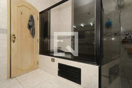 Casa à venda com 400m², 4 quartos e 6 vagas Casa à venda com 400m², 4 quartos e 6 vagasBanheiro da Suíte