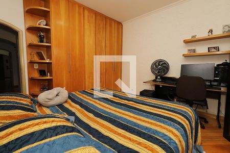 Casa à venda com 400m², 4 quartos e 6 vagas Casa à venda com 400m², 4 quartos e 6 vagasQuarto 3