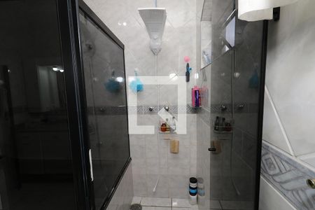 Casa à venda com 400m², 4 quartos e 6 vagas Casa à venda com 400m², 4 quartos e 6 vagasBanheiro da Suíte