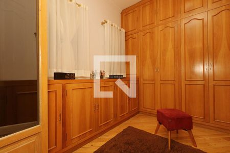 Casa à venda com 400m², 4 quartos e 6 vagas Casa à venda com 400m², 4 quartos e 6 vagasCloset da Suíte