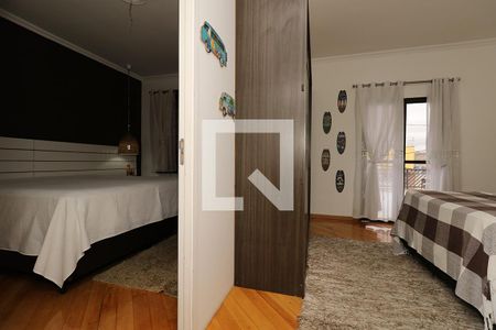 Casa à venda com 400m², 4 quartos e 6 vagas Casa à venda com 400m², 4 quartos e 6 vagasQuarto Suíte