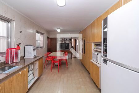 Casa à venda com 249m², 3 quartos e 3 vagasCozinha