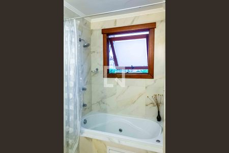 Apartamento à venda com 396m², 3 quartos e 3 vagasBanheiro Suite