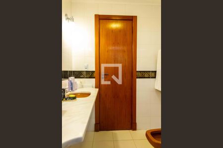 Apartamento à venda com 396m², 3 quartos e 3 vagasBanheiro social 1 andar